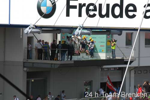 24h2006 365